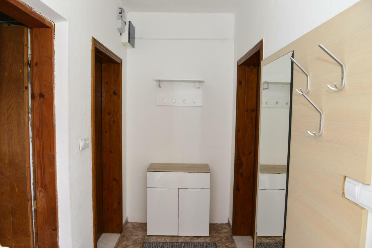 Enko 1 Διαμέρισμα Τίβατ Εξωτερικό φωτογραφία